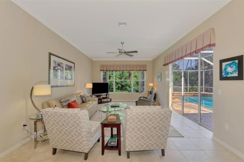 House in Venice, Florida 3 bedrooms, 198.81 sq.m. № 2195892 - photo 21