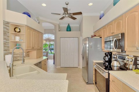 House in Venice, Florida 3 bedrooms, 198.81 sq.m. № 2195892 - photo 28