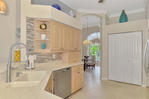 House in Venice, Florida 3 bedrooms, 198.81 sq.m. № 2195892 - photo 29