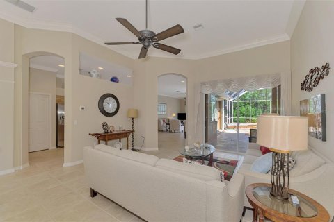 House in Venice, Florida 3 bedrooms, 198.81 sq.m. № 2195892 - photo 10
