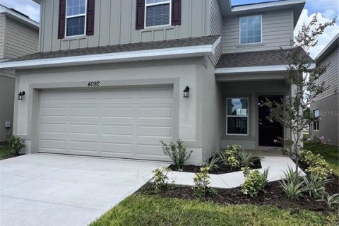 House in Saint Cloud, Florida 4 bedrooms, 204.57 sq.m. № 1843285 - photo 1