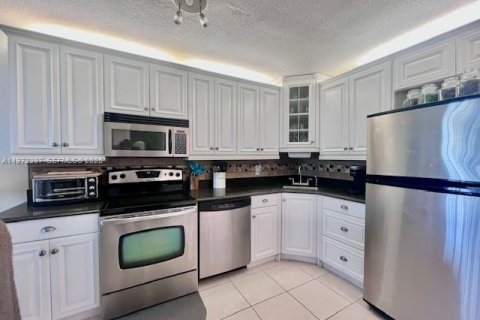 Copropriété à vendre à St. Lucie, Floride: 1 chambre, 64.01 m2 № 2033579 - photo 4