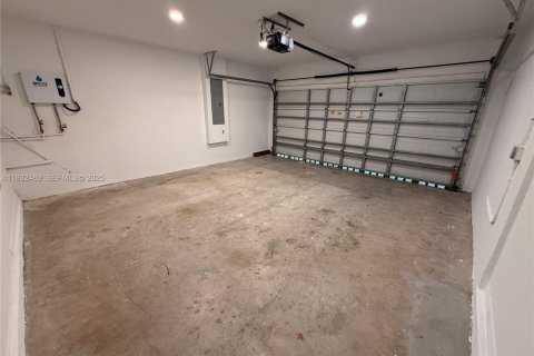 Villa ou maison à louer à Homestead, Floride: 4 chambres, 237.74 m2 № 2152447 - photo 22