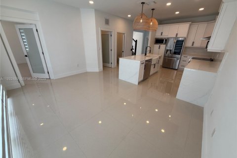 Villa ou maison à louer à Homestead, Floride: 4 chambres, 237.74 m2 № 2152447 - photo 8