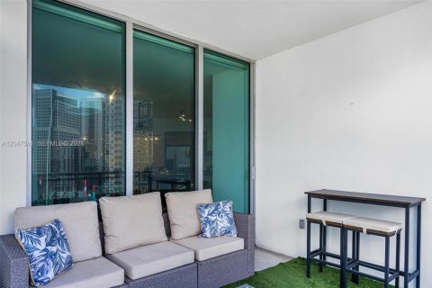 Condo in Miami, Florida, 1 bedroom  № 2186168 - photo 10