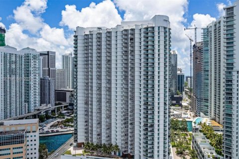 Condo in Miami, Florida, 1 bedroom  № 2186168 - photo 20