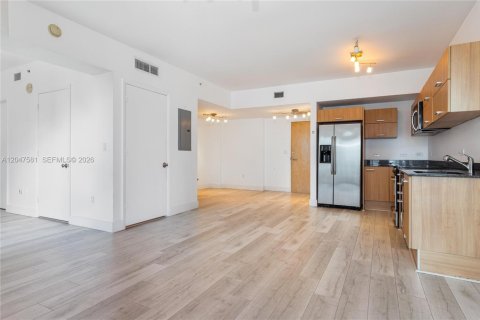 Condo in Miami, Florida, 1 bedroom  № 2186168 - photo 28