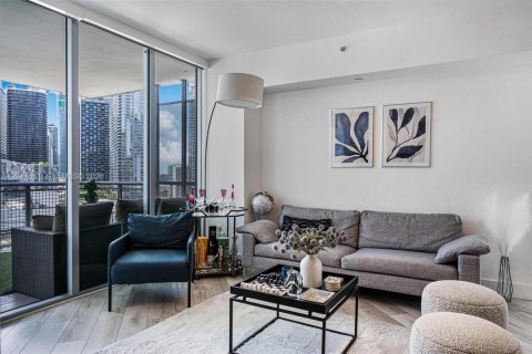 Condo in Miami, Florida, 1 bedroom  № 2186168 - photo 3