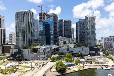 Condo in Miami, Florida, 1 bedroom  № 2186168 - photo 21
