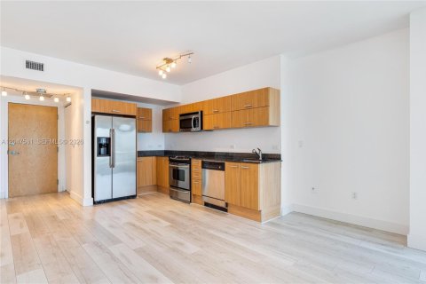 Condo in Miami, Florida, 1 bedroom  № 2186168 - photo 29