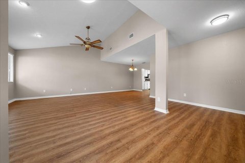 Casa en venta en Ocala, Florida, 2 dormitorios, 127.65 m2 № 1911457 - foto 9