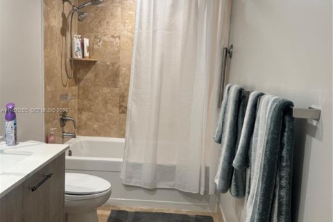 Copropriété à louer à Hallandale Beach, Floride: 2 chambres, 100.43 m2 № 2011997 - photo 14