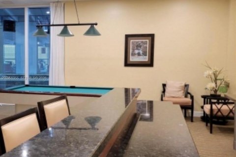 Copropriété à louer à Hallandale Beach, Floride: 2 chambres, 100.43 m2 № 2011997 - photo 9