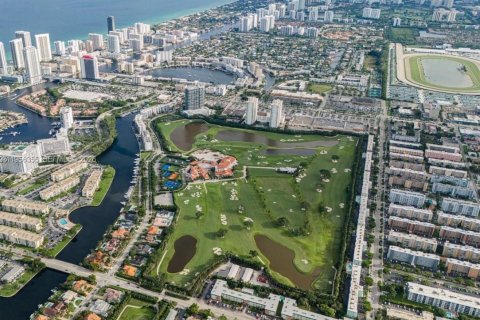 Condo à Hallandale Beach, Floride, 2 chambres  № 2011997