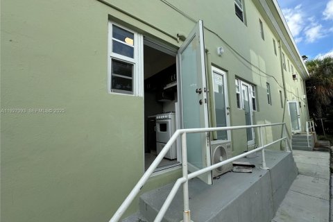 Снять в аренду кондоминиум в Майами-Бич, Флорида 1 спальня, 42.92м2, № 2039404 - фото 19
