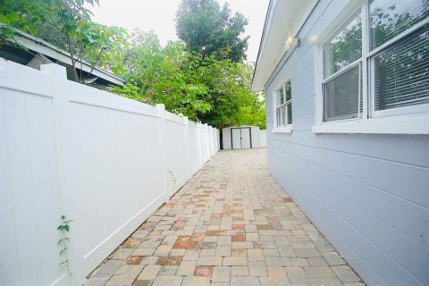 Villa ou maison à vendre à Tampa, Floride: 4 chambres, 136.38 m2 № 2149412 - photo 26