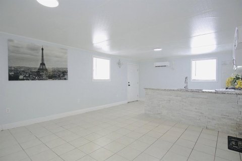 Villa ou maison à vendre à Tampa, Floride: 4 chambres, 136.38 m2 № 2149412 - photo 19