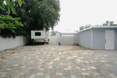 Villa ou maison à vendre à Tampa, Floride: 4 chambres, 136.38 m2 № 2149412 - photo 30