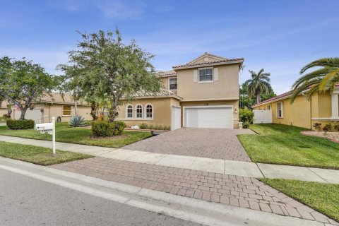 Villa ou maison à vendre à Pembroke Pines, Floride: 5 chambres, 341.23 m2 № 2085190 - photo 5
