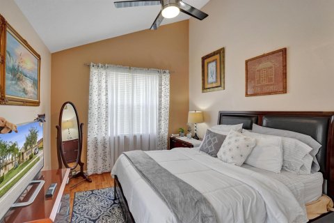 Villa ou maison à vendre à Pembroke Pines, Floride: 5 chambres, 341.23 m2 № 2085190 - photo 21