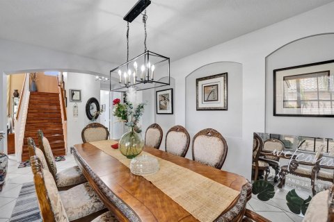 Villa ou maison à vendre à Pembroke Pines, Floride: 5 chambres, 341.23 m2 № 2085190 - photo 28