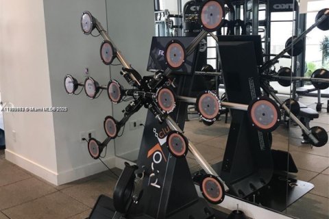 Condo in Miami, Florida, 1 bedroom  № 1954643 - photo 22