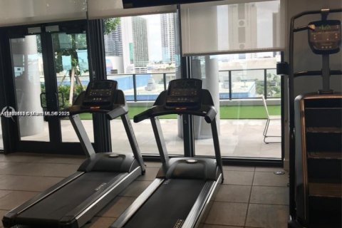 Condo in Miami, Florida, 1 bedroom  № 1954643 - photo 20