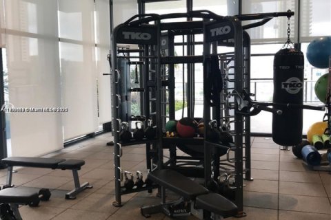 Condo in Miami, Florida, 1 bedroom  № 1954643 - photo 23