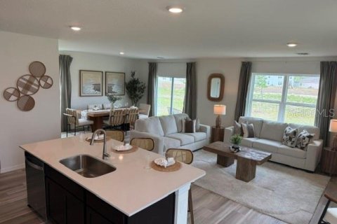 Villa ou maison à louer à Weeki Wachee, Floride: 4 chambres, 246.19 m2 № 2103933 - photo 4