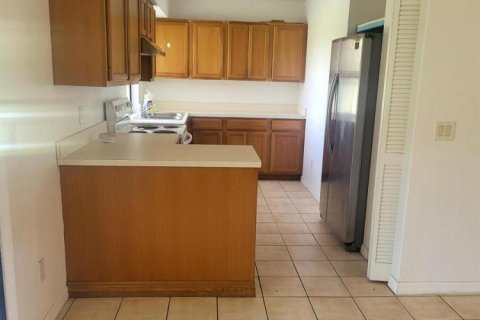 House in Port St. Lucie, Florida 3 bedrooms, 112.32 sq.m. № 2083309 - photo 3
