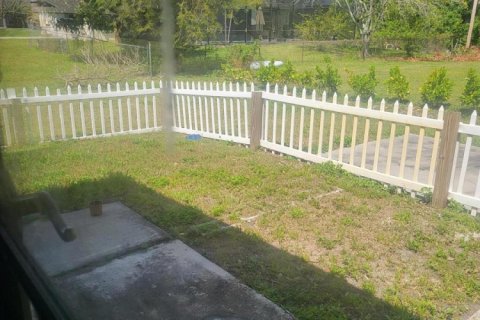 House in Port St. Lucie, Florida 3 bedrooms, 112.32 sq.m. № 2083309 - photo 6