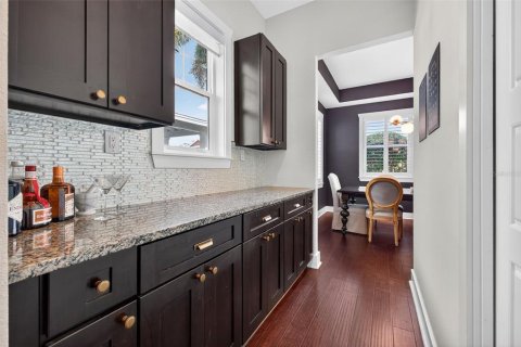 Casa en venta en Saint Petersburg, Florida, 5 dormitorios, 244.33 m2 № 1899790 - foto 16
