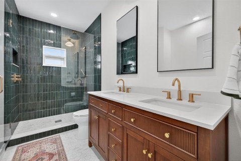 Casa en venta en Saint Petersburg, Florida, 5 dormitorios, 244.33 m2 № 1899790 - foto 23