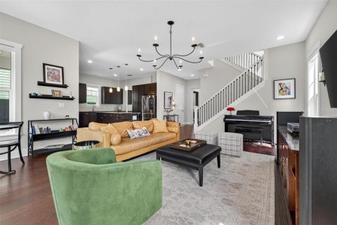 Casa en venta en Saint Petersburg, Florida, 5 dormitorios, 244.33 m2 № 1899790 - foto 11
