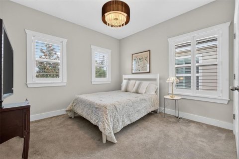 Casa en venta en Saint Petersburg, Florida, 5 dormitorios, 244.33 m2 № 1899790 - foto 29