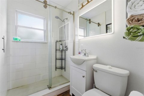 Casa en venta en Winter Haven, Florida, 4 dormitorios, 129.32 m2 № 2381267 - foto 29
