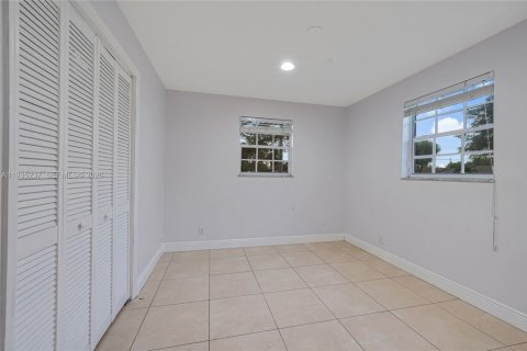 Casa en venta en Hollywood, Florida, 3 dormitorios, 128.58 m2 № 1996158 - foto 19