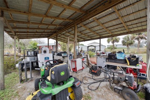 Villa ou maison à vendre à Moore Haven, Floride: 3 chambres, 144 m2 № 1925363 - photo 19