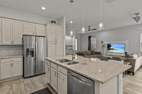 House in Four Corners, Florida 5 bedrooms, 285.77 sq.m. № 1512879 - photo 15