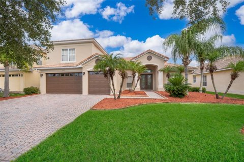 House in BELLALAGO in Kissimmee, Florida 4 bedrooms, 282.14 sq.m. № 1885190 - photo 1