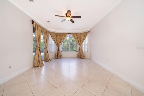 House in BELLALAGO in Kissimmee, Florida 4 bedrooms, 282.14 sq.m. № 1885190 - photo 18