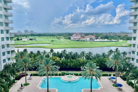 Copropriété à vendre à Hallandale Beach, Floride: 2 chambres, 125.79 m2 № 1990629 - photo 26