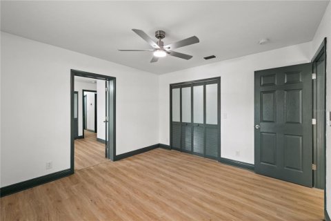 House in Lutz, Florida 5 bedrooms, 272.2 sq.m. № 1819230 - photo 23