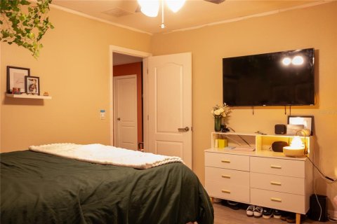 House in Spring Hill, Florida 6 bedrooms, 289.39 sq.m. № 1911782 - photo 14
