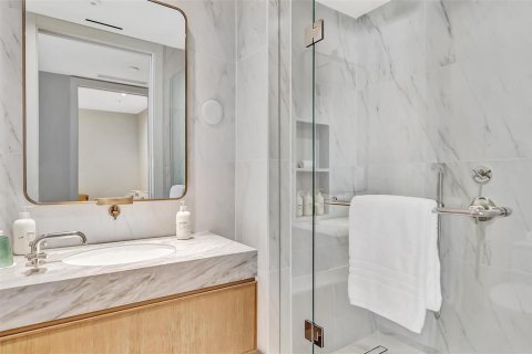 Copropriété à vendre à Fort Lauderdale, Floride: 2 chambres, 121.52 m2 № 2253133 - photo 21