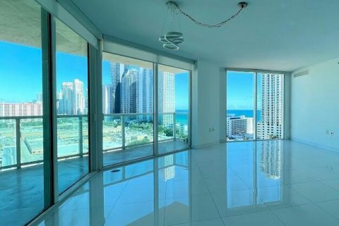 Condo in Sunny Isles Beach, Florida, 3 bedrooms  № 2147331 - photo 11