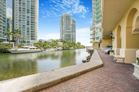 Condo in Sunny Isles Beach, Florida, 3 bedrooms  № 2147331 - photo 25