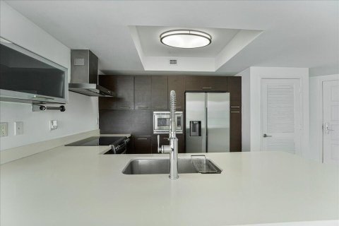 Condo in Sunny Isles Beach, Florida, 3 bedrooms  № 2147331 - photo 6