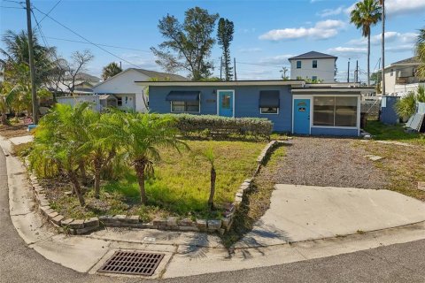 Casa en venta en Madeira Beach, Florida, 2 dormitorios, 96.99 m2 № 2142456 - foto 3