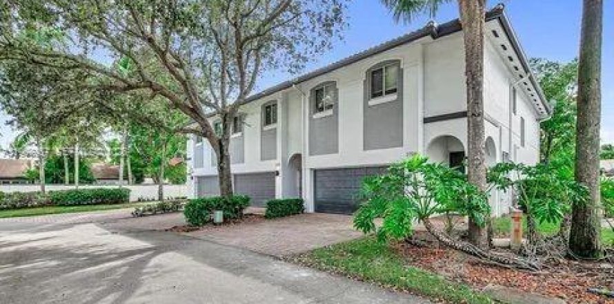 Таунхаус в Дания-Бич, Флорида 4 спальни, 189.71м2 № 2028396